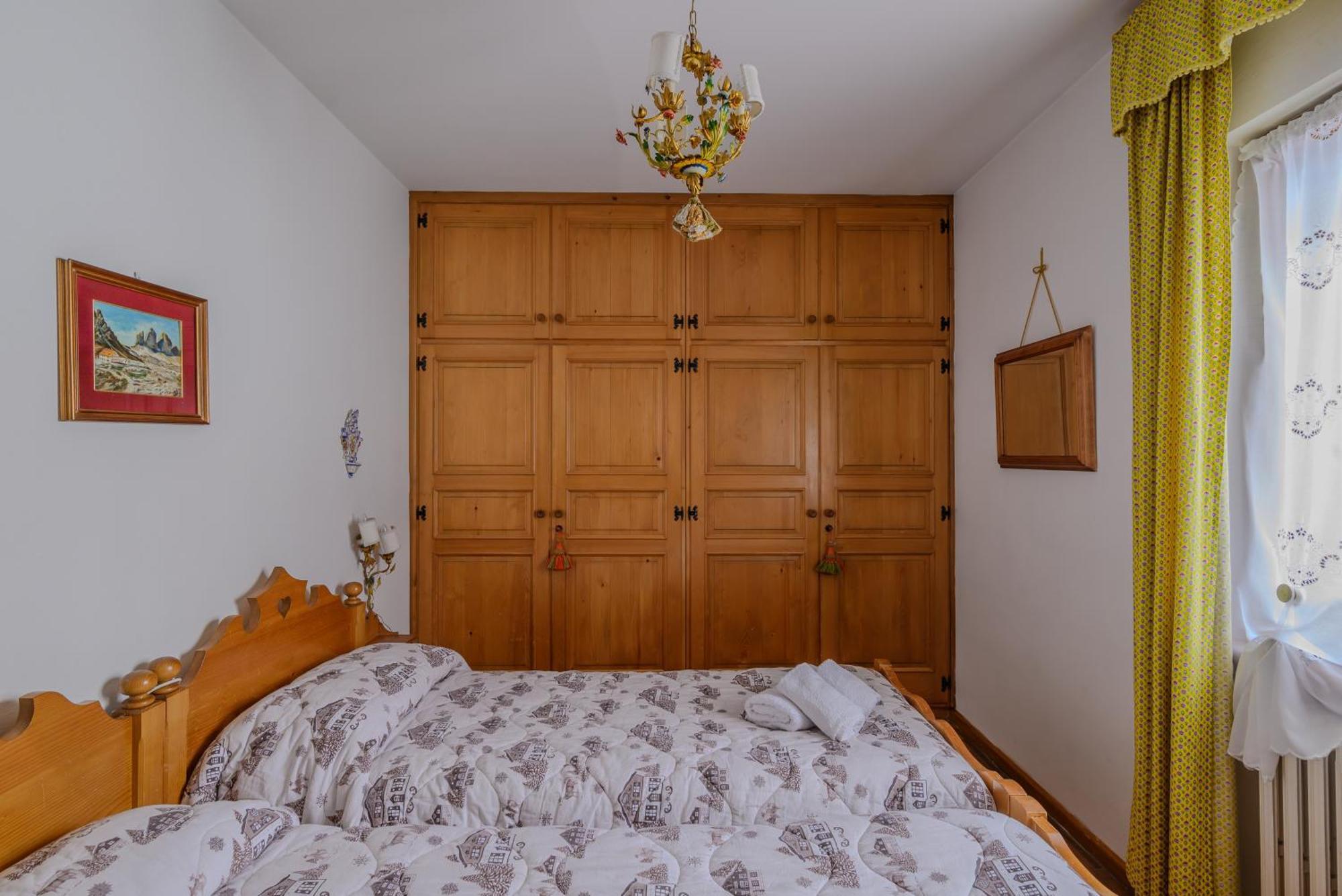 Ca' Dello Scoiattolo Apartment Cortina d'Ampezzo Bagian luar foto