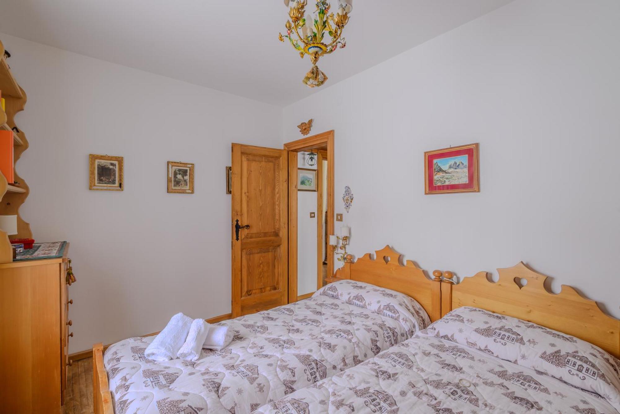 Ca' Dello Scoiattolo Apartment Cortina d'Ampezzo Bagian luar foto