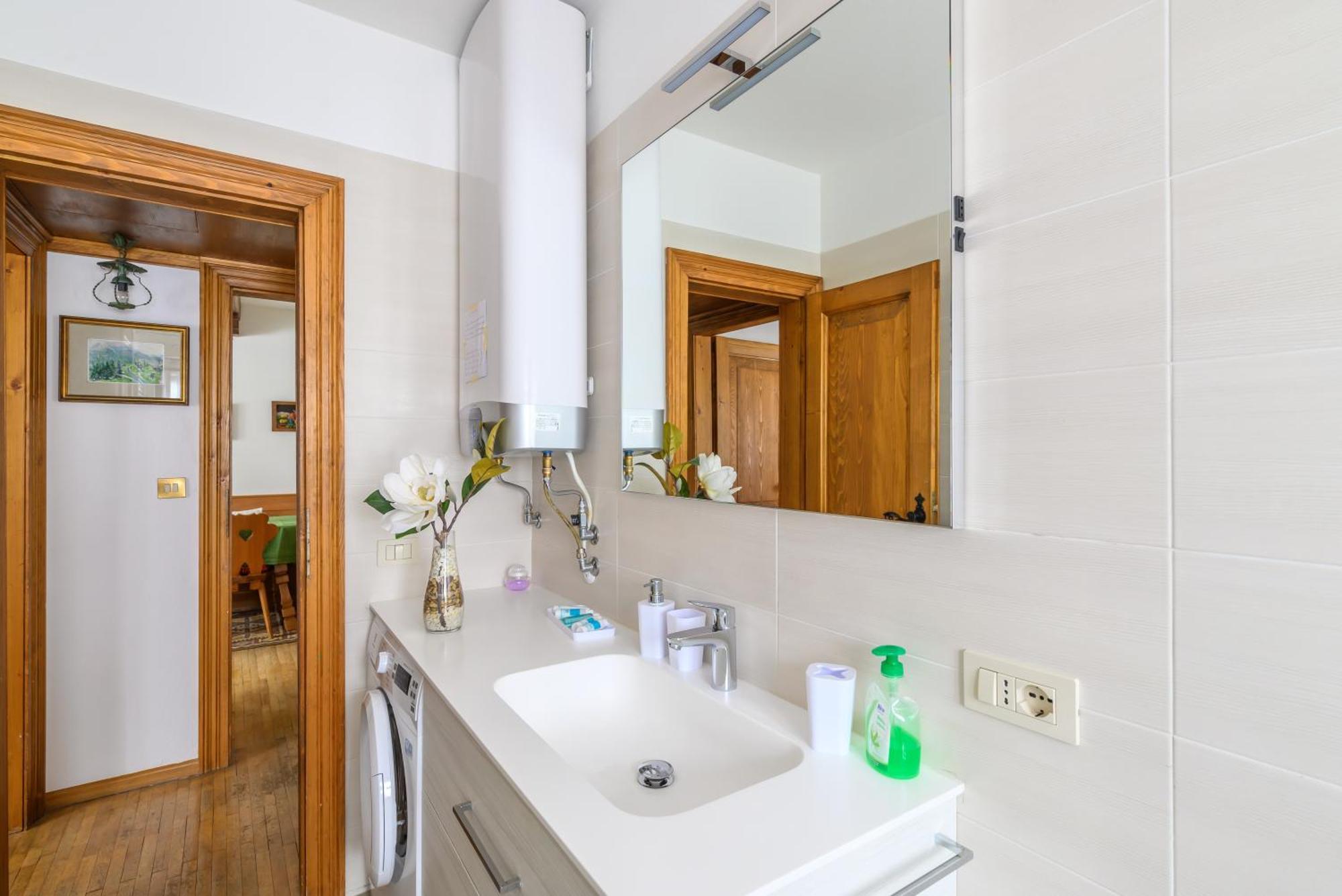 Ca' Dello Scoiattolo Apartment Cortina d'Ampezzo Bagian luar foto
