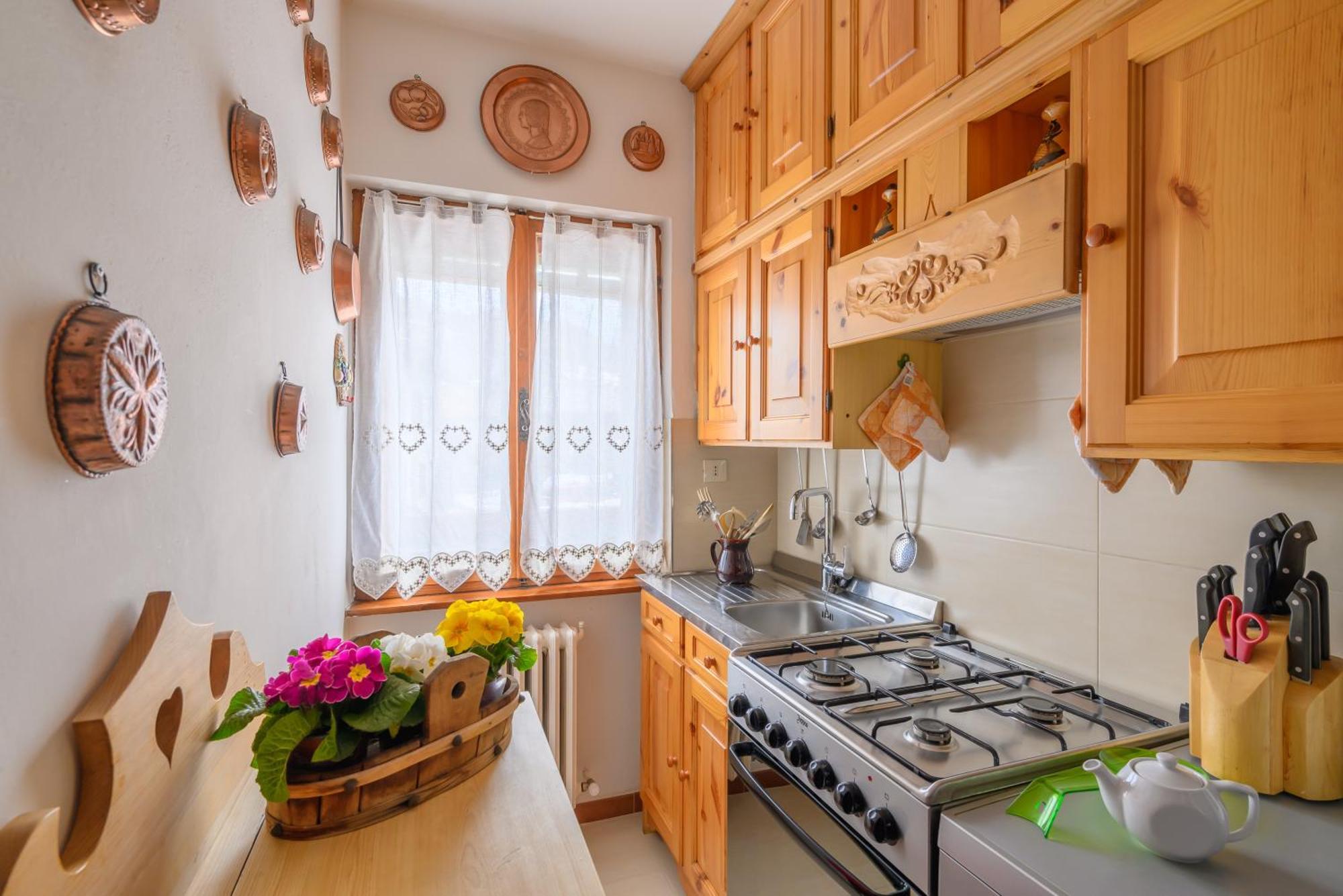 Ca' Dello Scoiattolo Apartment Cortina d'Ampezzo Bagian luar foto